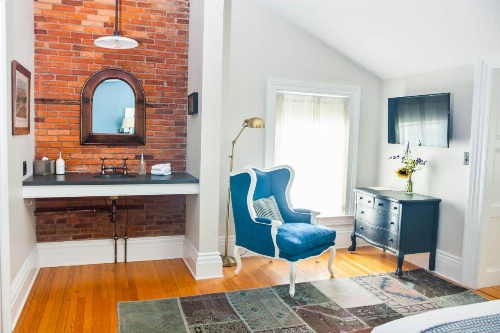 Argos Inn - Ithaca's Boutique Hotel image 11