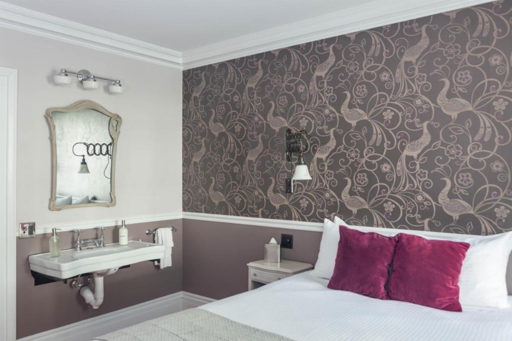 Queen Room - Disability Access